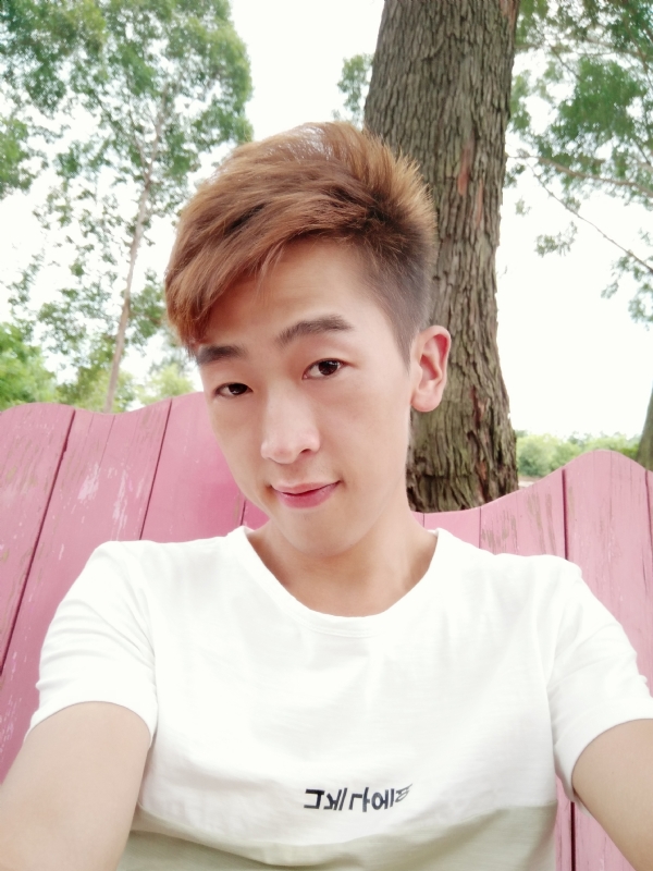 一觉睡到小时候的第一张照片--鞍山相亲服务中心