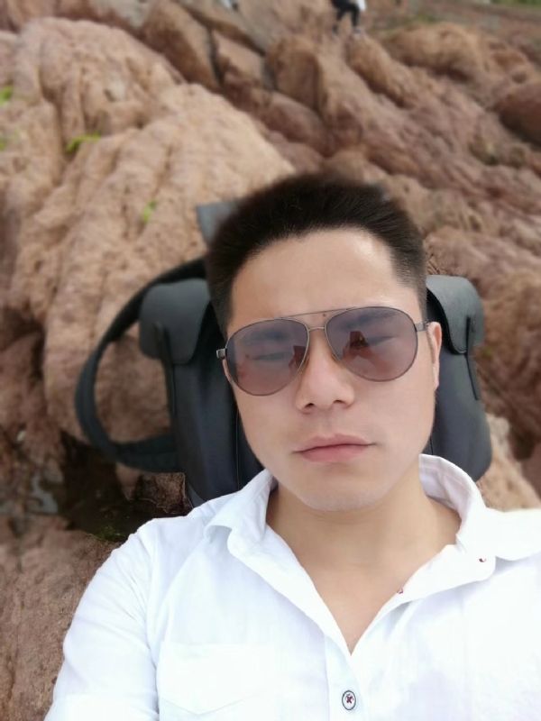 易听的第一张照片--鞍山相亲服务中心