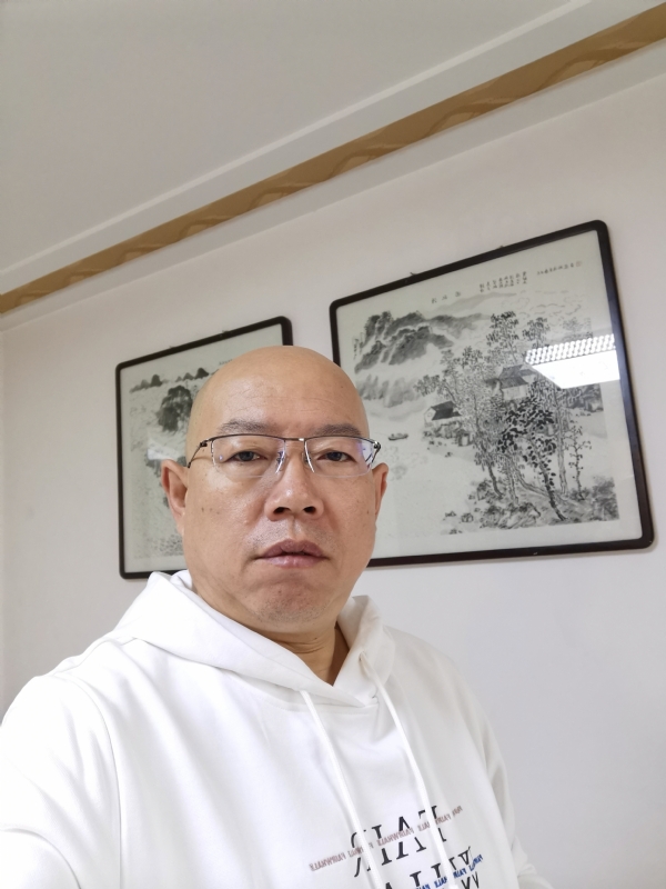 光头博士的第一张照片--鞍山相亲服务中心