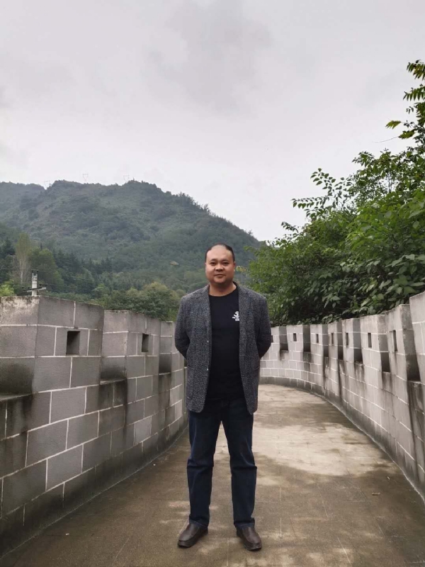 玉竹的第一张照片--鞍山相亲服务中心