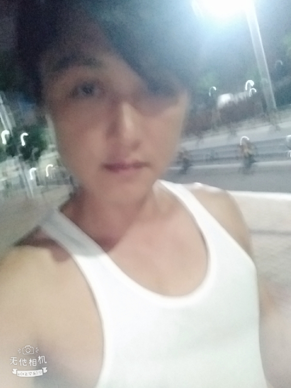 弟弟的第一张照片--鞍山相亲服务中心