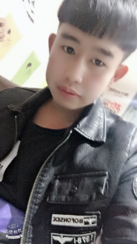 军绿色的第一张照片--鞍山相亲服务中心