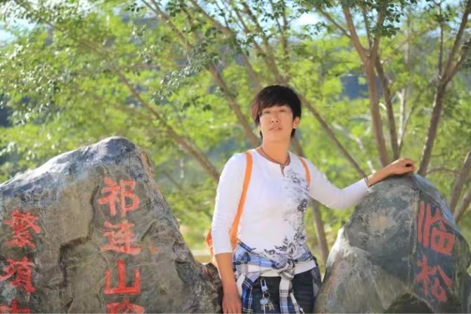 弱水河边青春草的第一张照片--鞍山相亲服务中心