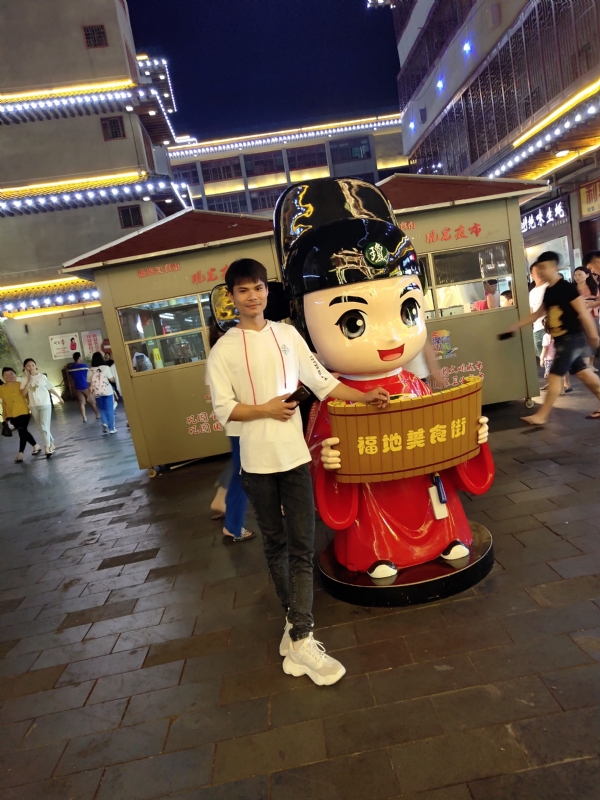 圆嘟嘟的瘦子的第一张照片--鞍山相亲服务中心