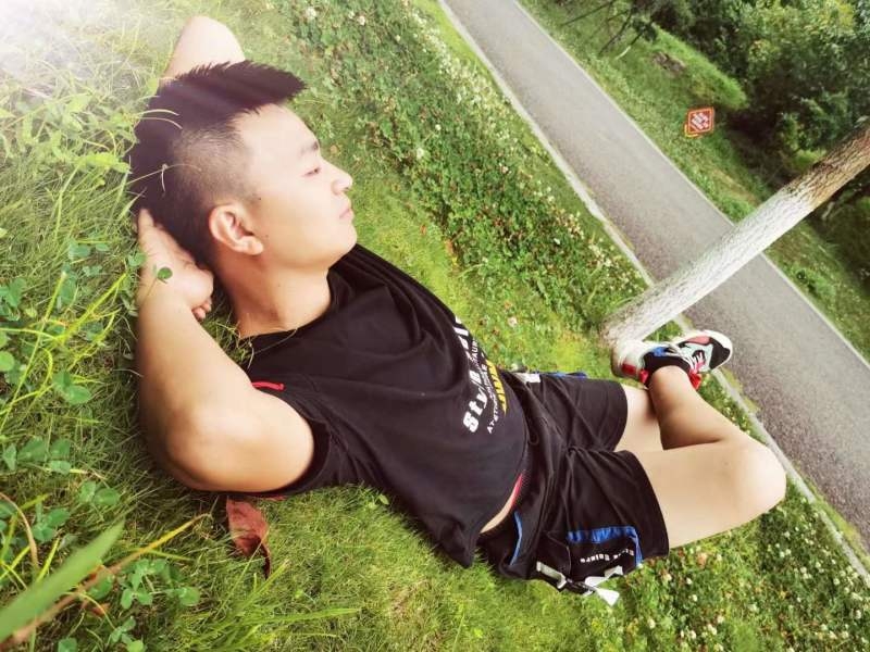 危笑的第一张照片--鞍山相亲服务中心