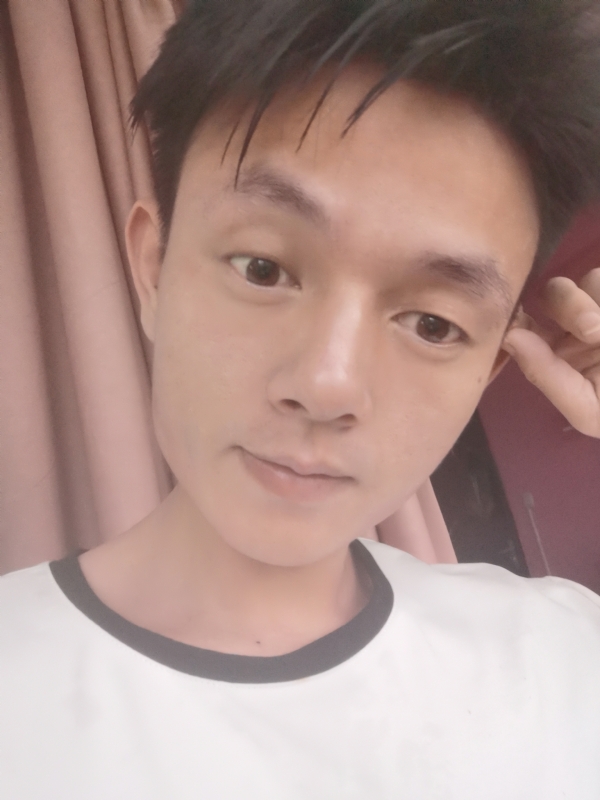 一一得一的第一张照片--鞍山相亲服务中心