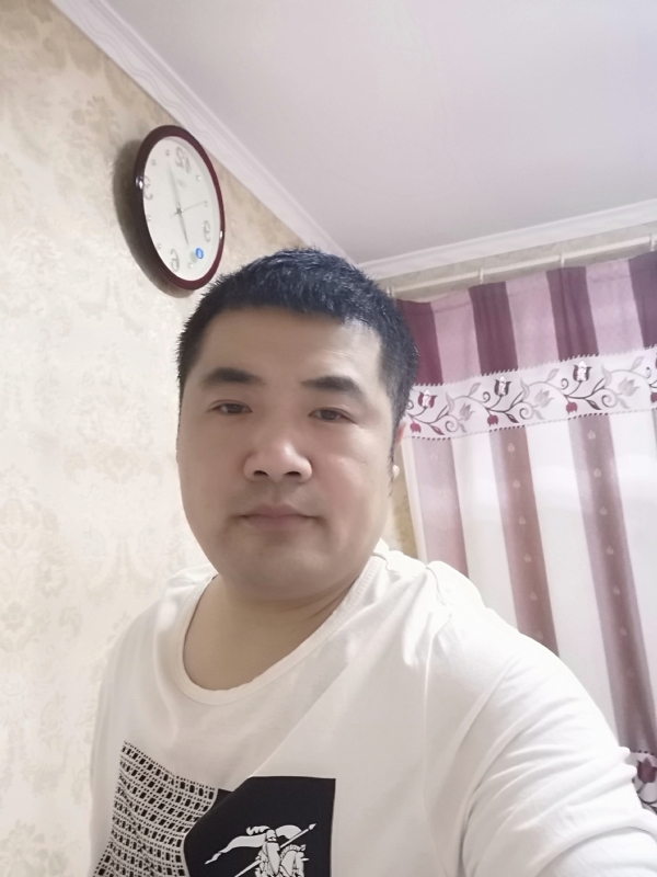 爱你的眼睛的第一张照片--鞍山相亲服务中心