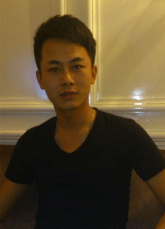 真情的流露的第一张照片--鞍山相亲服务中心