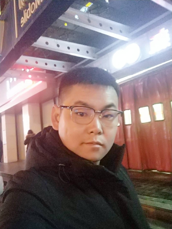 杜跃龙的第二张照片--鞍山相亲服务中心