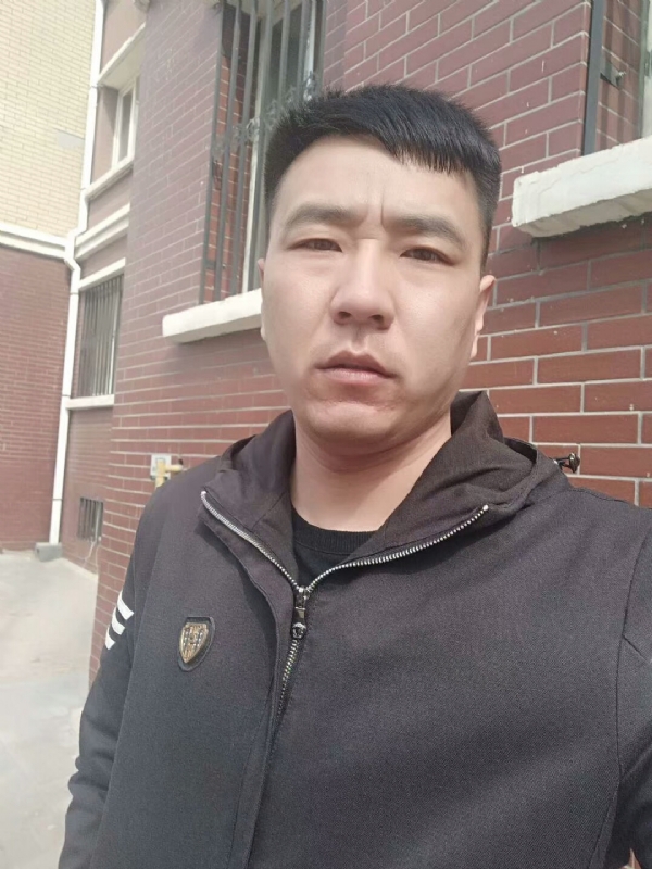 谁伴我闯荡的第一张照片--鞍山相亲服务中心