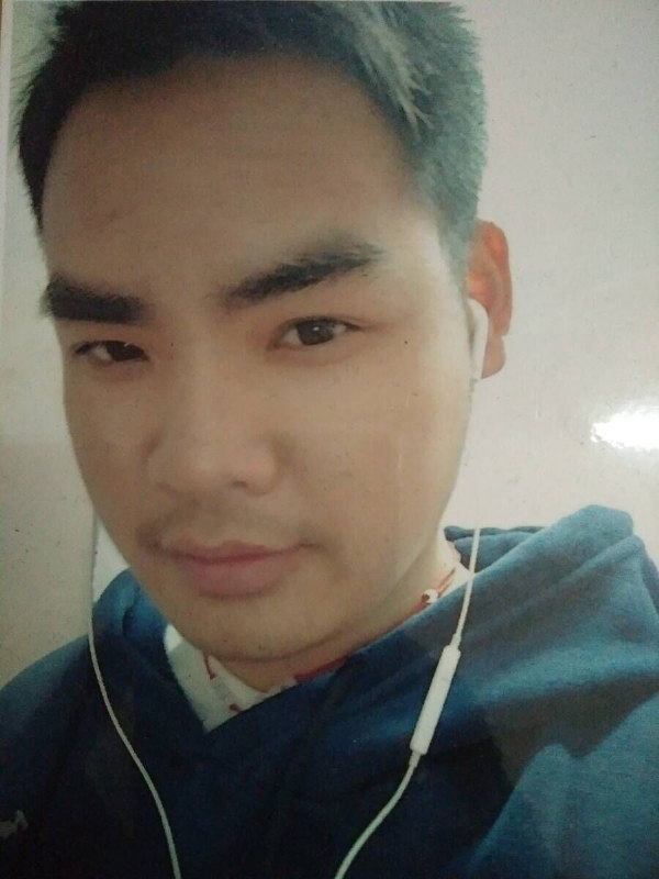 渴望爱的第一张照片--鞍山相亲服务中心