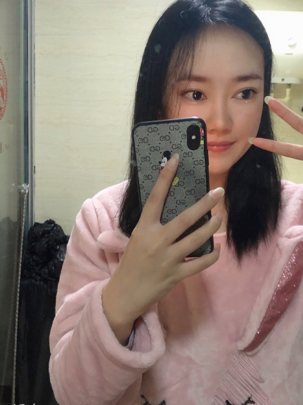 叶落知秋的第一张照片--鞍山相亲服务中心