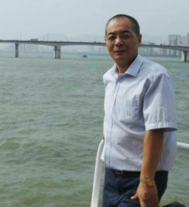 辛民的第二张照片--鞍山相亲服务中心