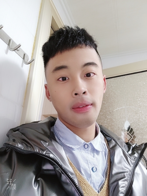 幼稚鬼的第一张照片--鞍山相亲服务中心