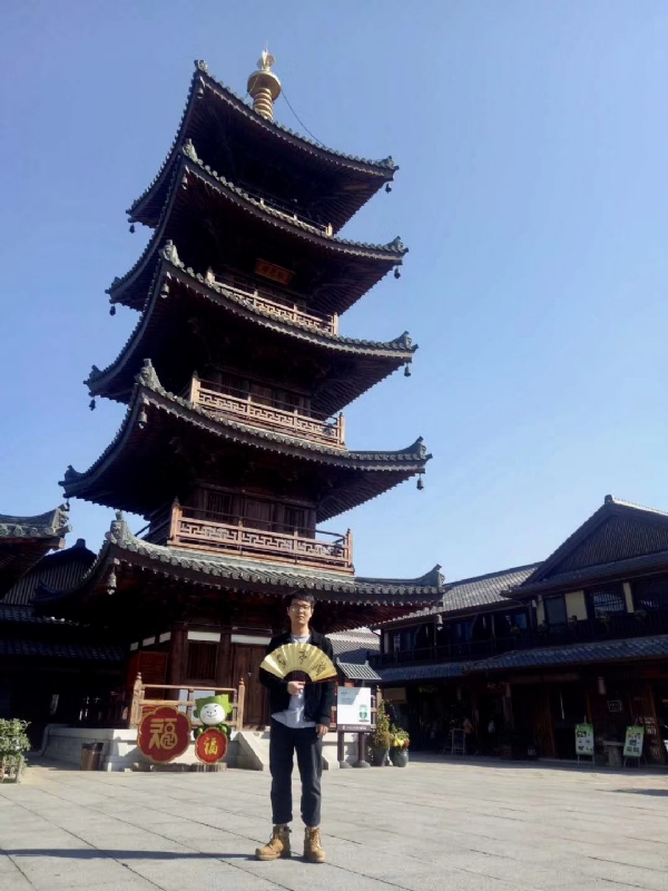 流浪共和的第一张照片--鞍山相亲服务中心