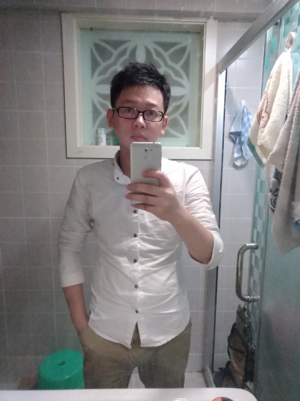 花谢魂伤的第一张照片--鞍山相亲服务中心