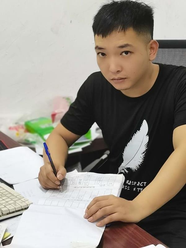 寻找另一伴的第一张照片--鞍山相亲服务中心