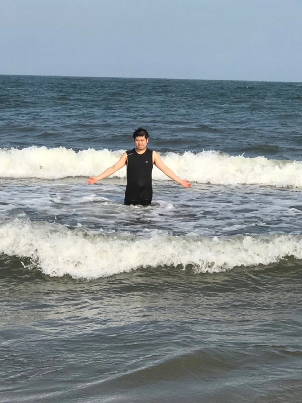 TS杰的第一张照片--鞍山相亲服务中心