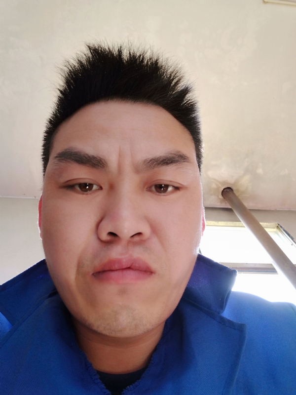 太阳红的第二张照片--鞍山相亲服务中心