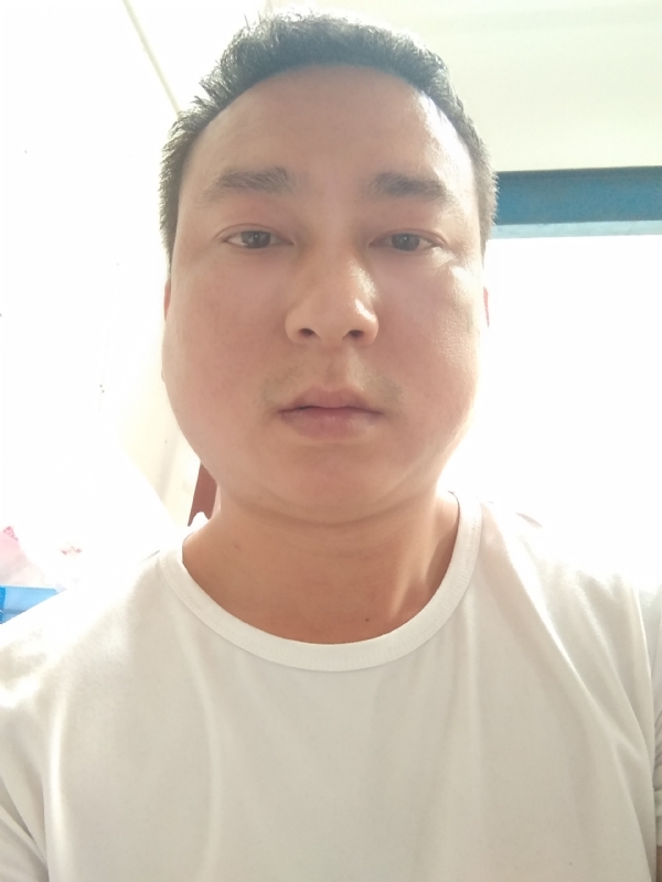 大叔的第一张照片--鞍山相亲服务中心