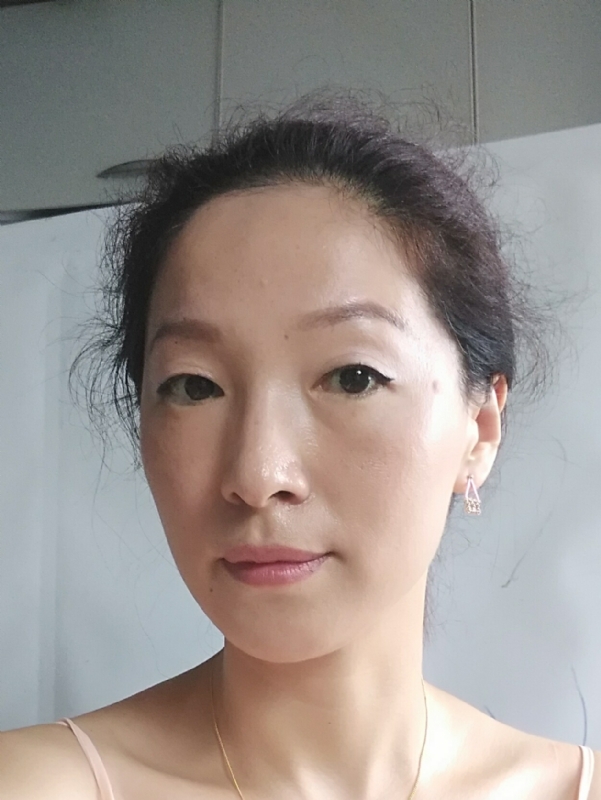 彼岸花的第一张照片--鞍山相亲服务中心