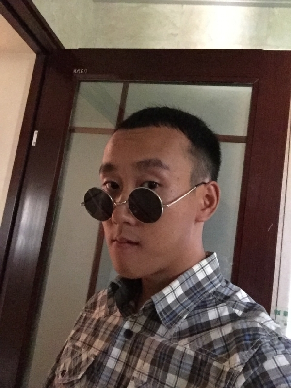 悲喜的第一张照片--鞍山相亲服务中心