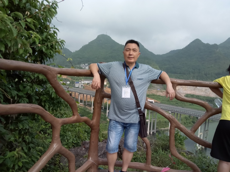 岁月无声的第一张照片--鞍山相亲服务中心