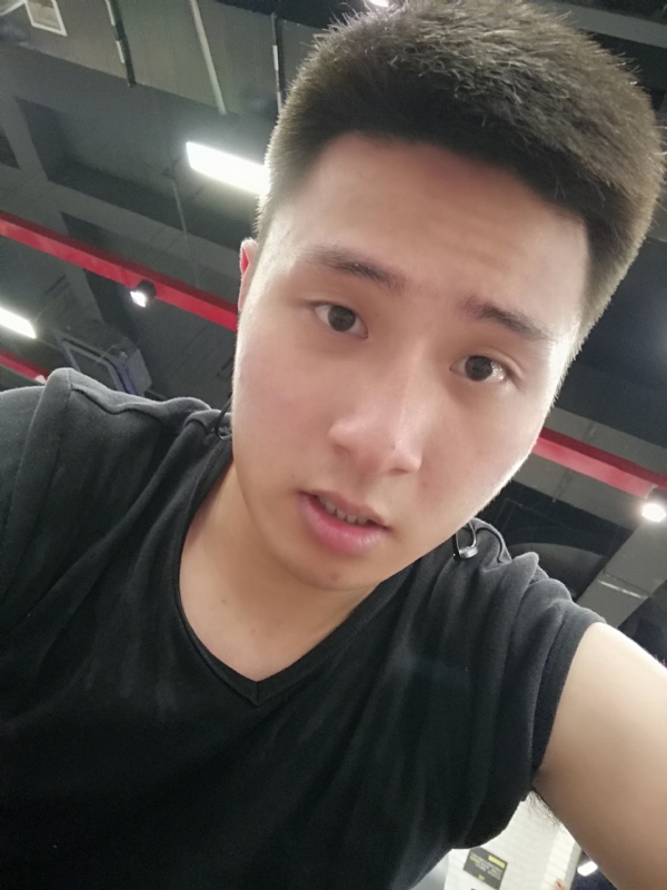 江南的雨的第一张照片--鞍山相亲服务中心