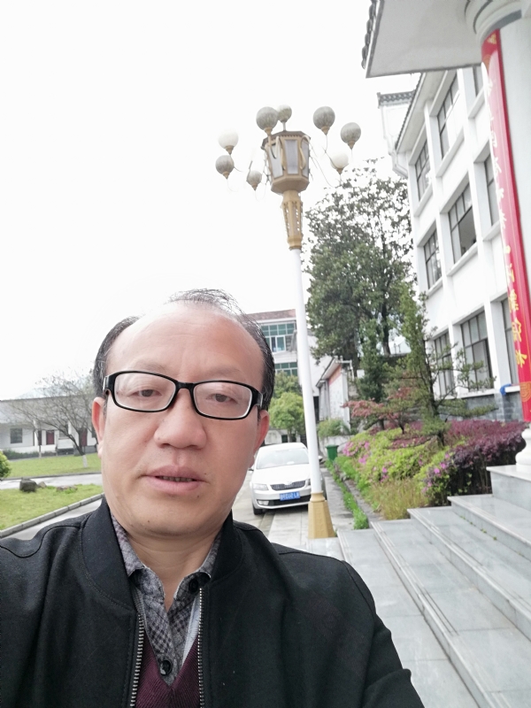 玫瑰祥云的第二张照片--鞍山相亲服务中心