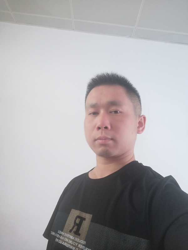 孤独的狼的第一张照片--鞍山相亲服务中心