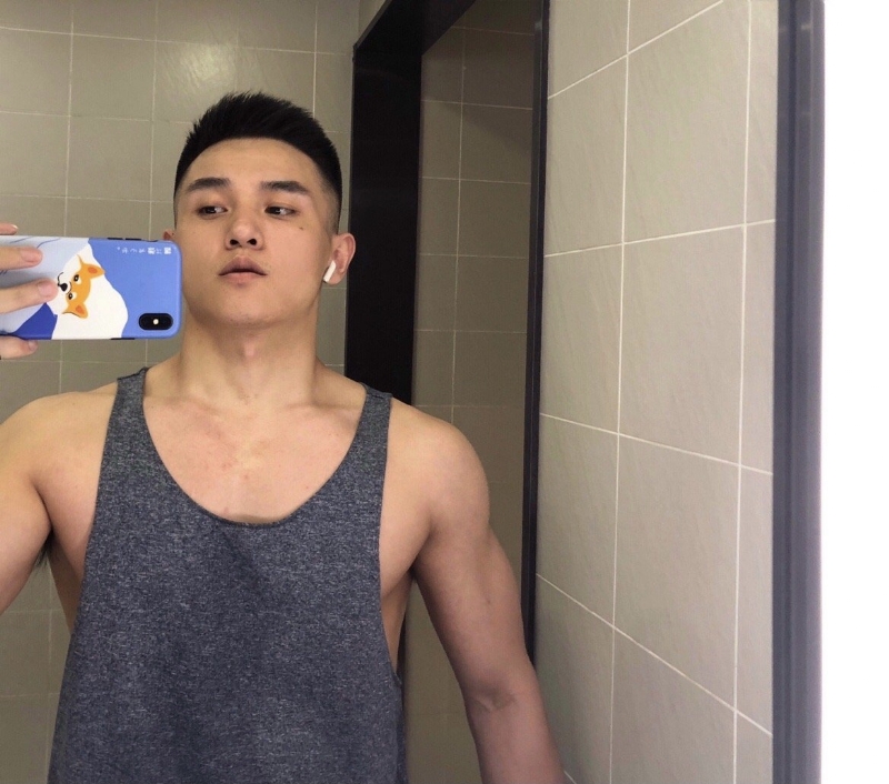 李文亮的第一张照片--鞍山相亲服务中心