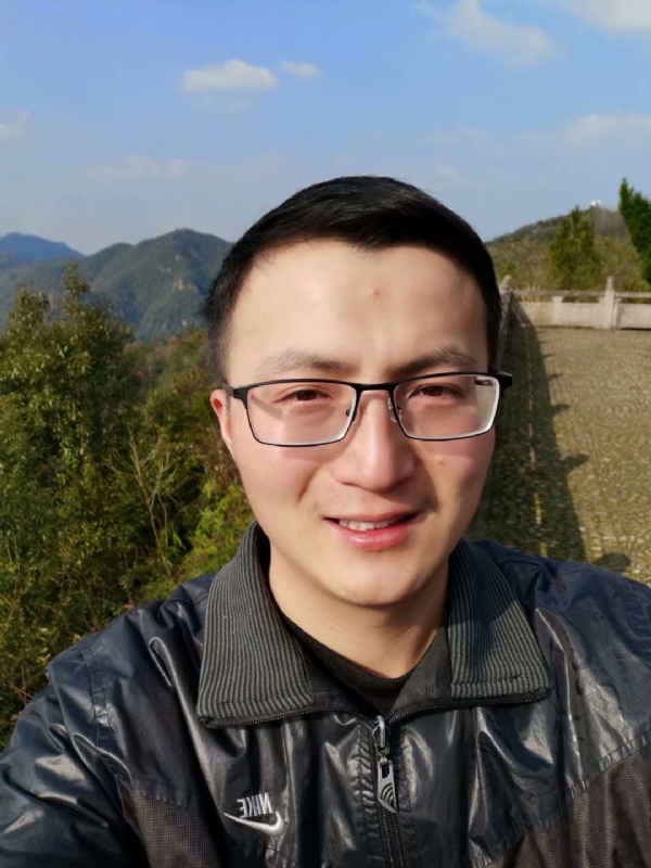 杨先生的第一张照片--鞍山相亲服务中心