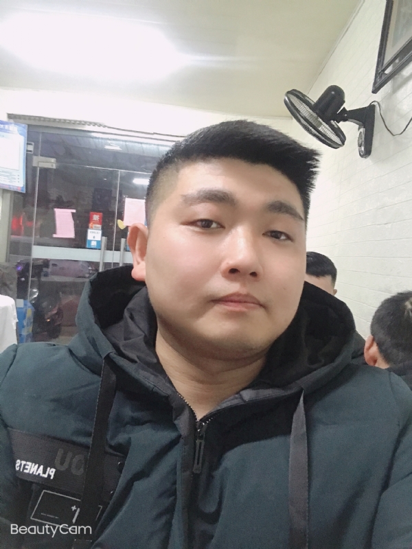 回忆是个小孩的第一张照片--鞍山相亲服务中心