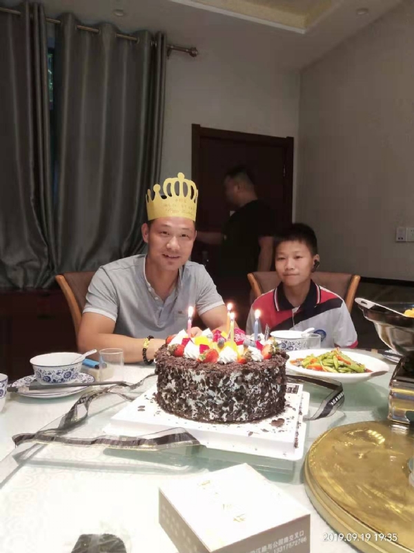 孤独的狼的第一张照片--鞍山相亲服务中心