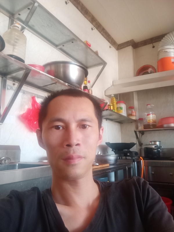 生活还在继续的第一张照片--鞍山相亲服务中心