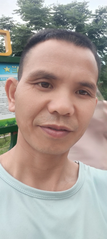 找个相爱的人结婚的第一张照片--鞍山相亲服务中心