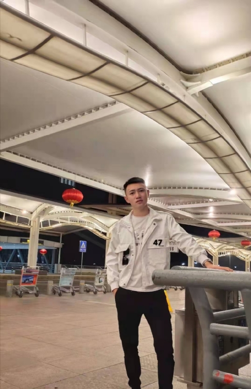 猕猴的第一张照片--鞍山相亲服务中心