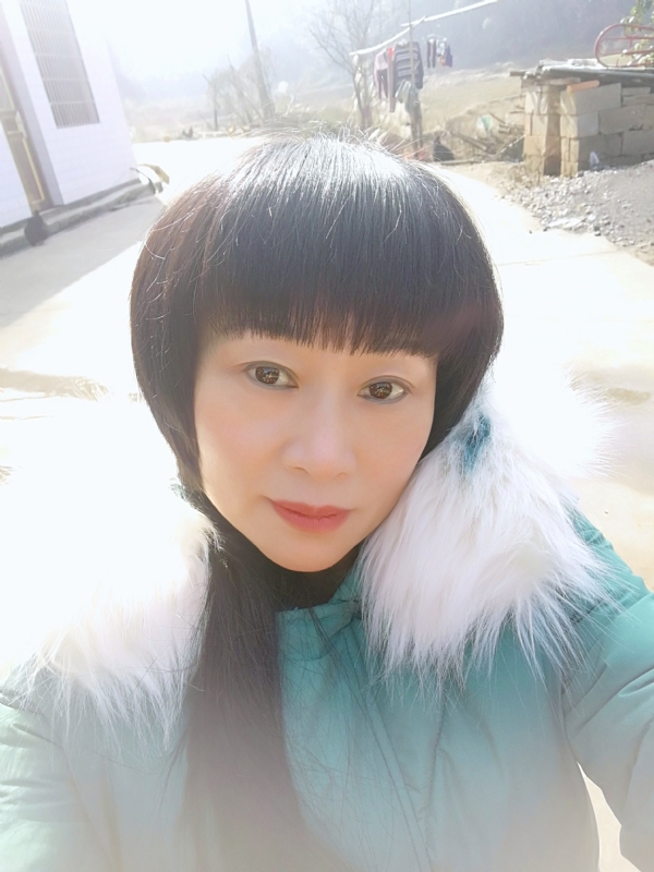 金鱼儿的第一张照片--鞍山相亲服务中心