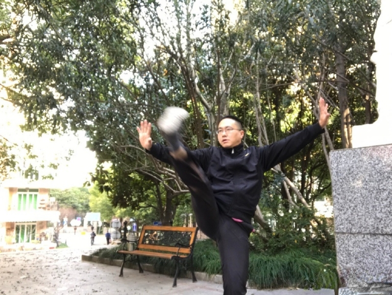 自故深情好受伤的第三张照片--鞍山相亲服务中心