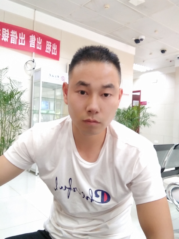 小少的第二张照片--鞍山相亲服务中心