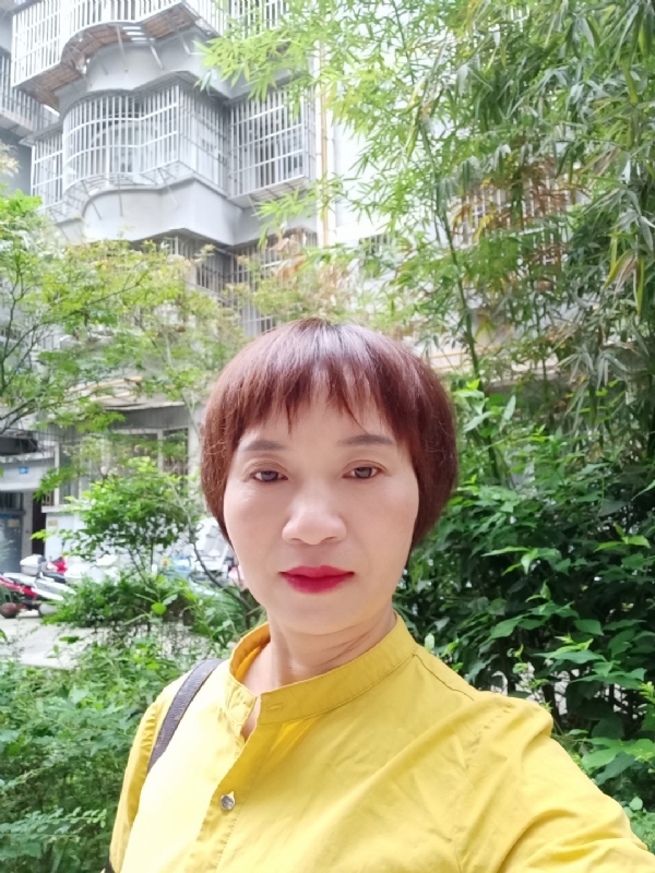 小瓶子的第二张照片--鞍山相亲服务中心