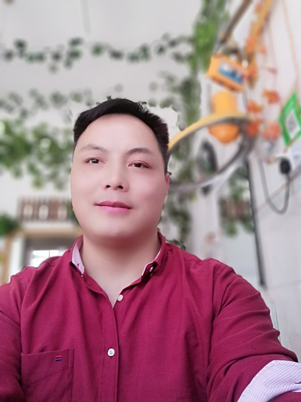 展梦飞翔XC的第一张照片--鞍山相亲服务中心