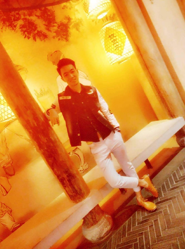 滞后的微笑的第四张照片--鞍山相亲服务中心