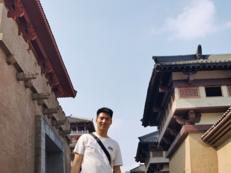 咸鱼不闲的第二张照片--鞍山相亲服务中心