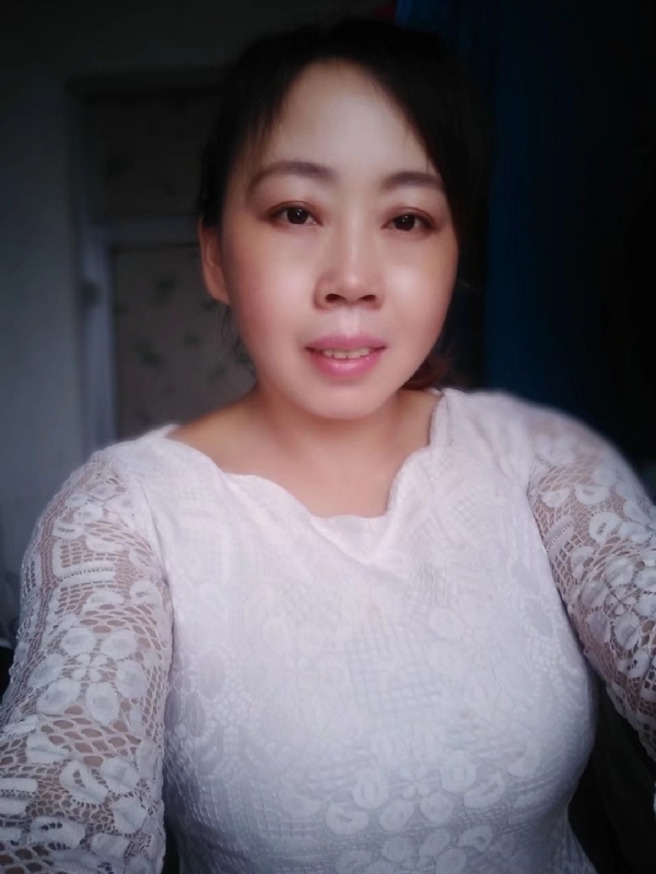 笑看人生的第一张照片--鞍山相亲服务中心