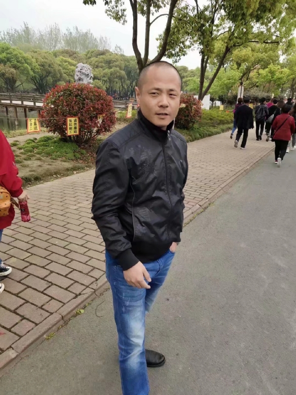 傻子的第一张照片--鞍山相亲服务中心