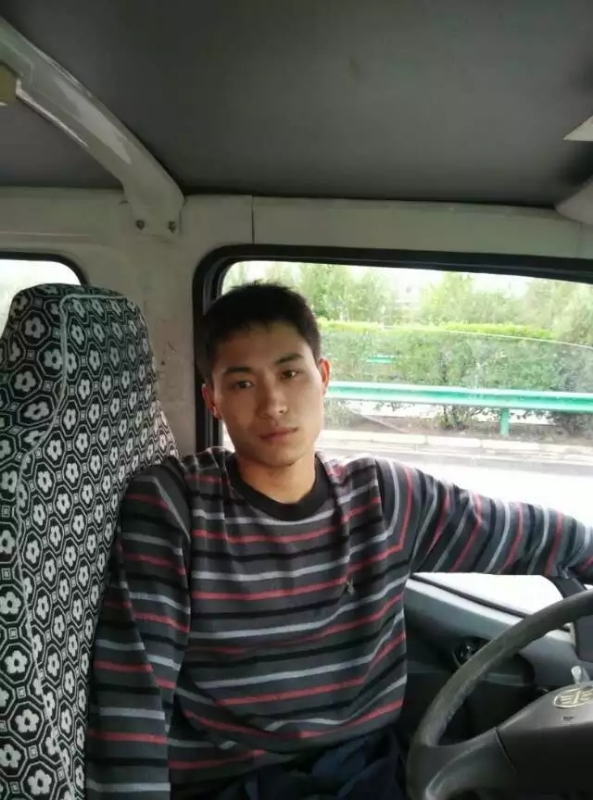 桦树林的第一张照片--鞍山相亲服务中心