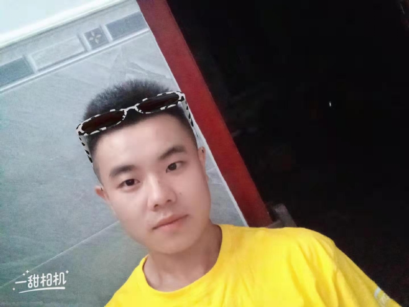 建国90周年的学渣的第一张照片--鞍山相亲服务中心