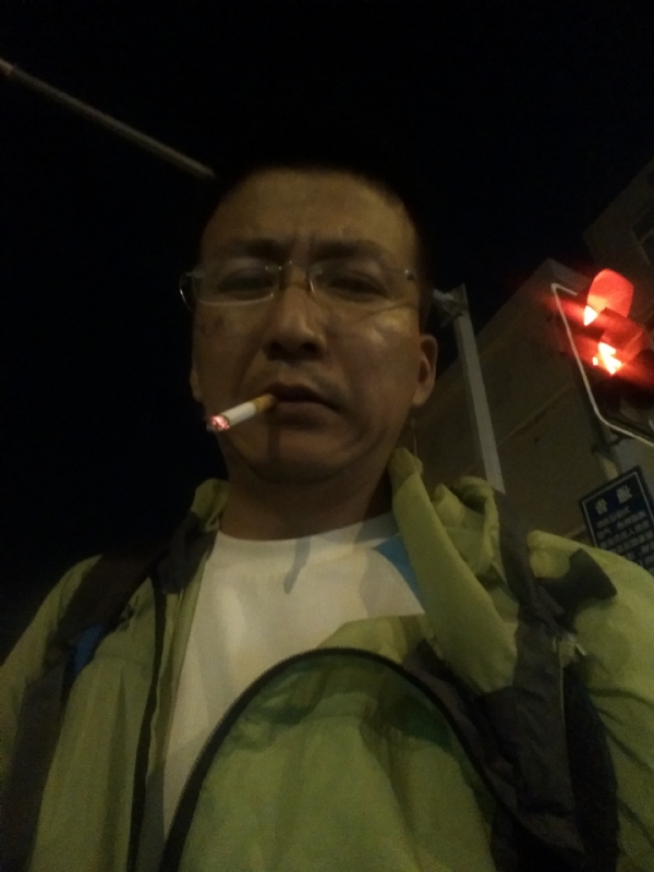 认真的生活的第一张照片--鞍山相亲服务中心