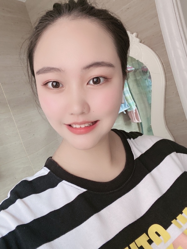 灵儿的第二张照片--鞍山相亲服务中心